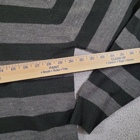 Paper Denim Cloth‎ Sweater Mens Medium Gray Striped Vneck Classiccore Preppy - Picture 7 of 11